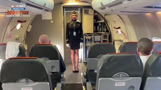Самолет летит на автопилоте, а летчики ебут стюардессу в анал и в пилотку